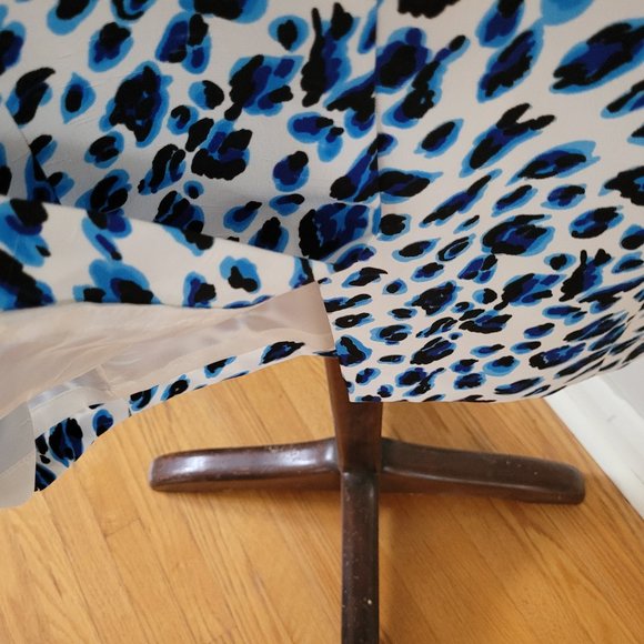 David Findlay White with Blue Leopard Print Sleeveless Dress US 4 - Picture 8 of 9
